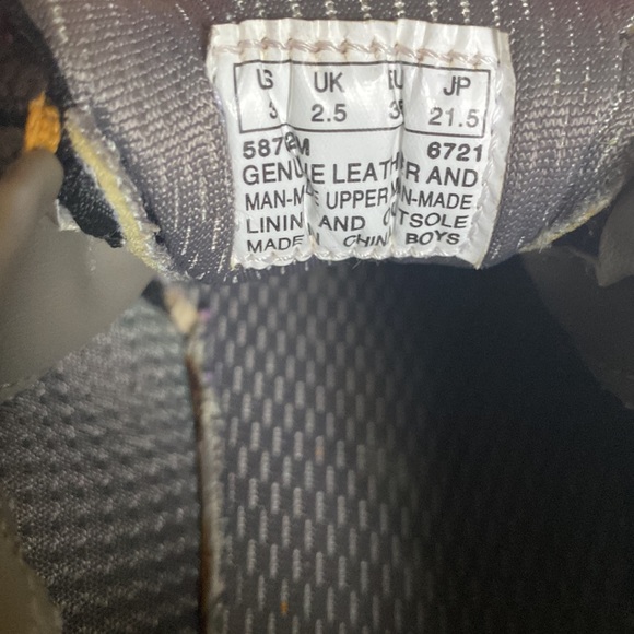 Timberland genuine leather size 3 young Good condition Membrane Shoes Vibram - Picture 12 of 12